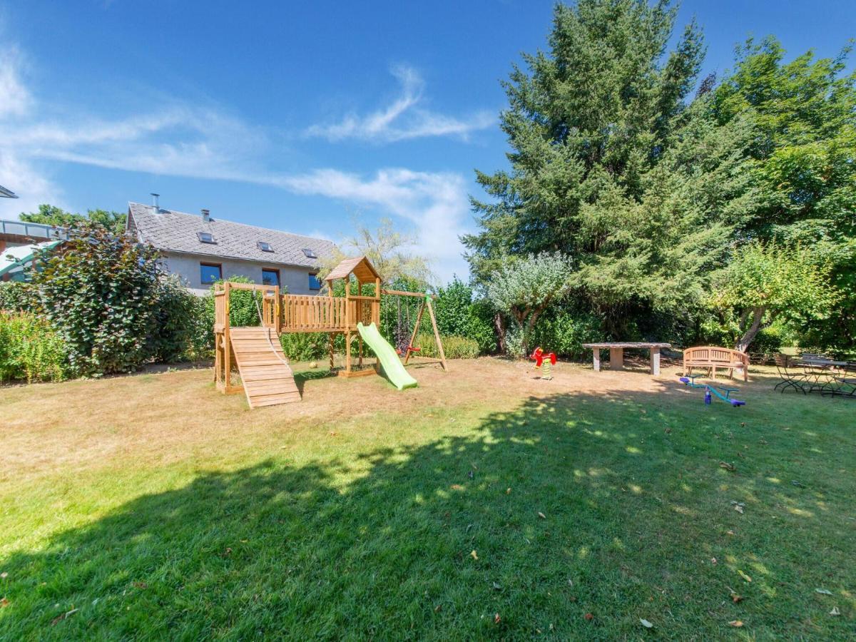 Villa Pretty Semi Detached House In The Ardennes Weismes Exterior foto