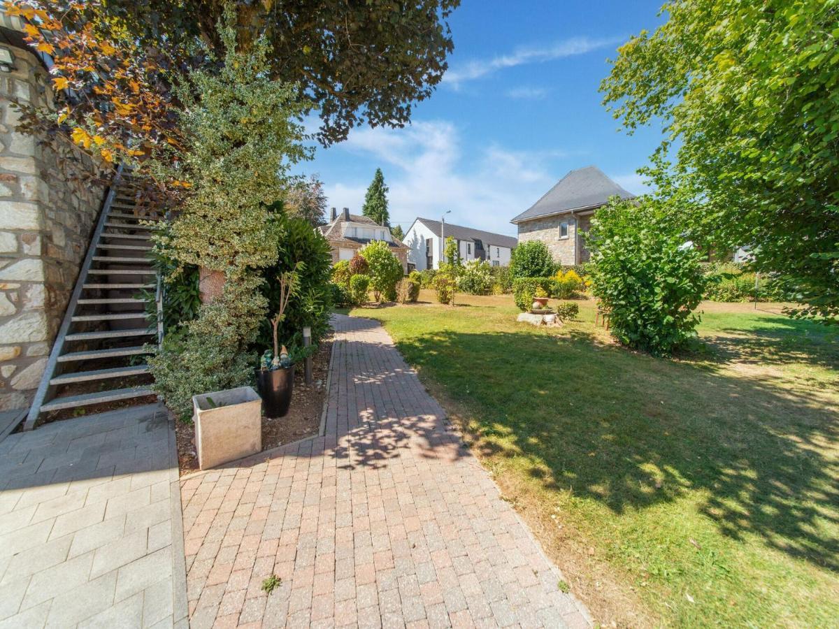 Villa Pretty Semi Detached House In The Ardennes Weismes Exterior foto